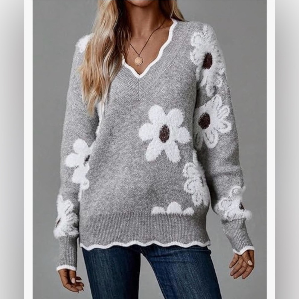 Women's Floral Pattern Scallop Trim Sweater Size XL
